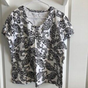 Croft & Barrow The Classic Tee Black & White Floral Print Tee Shirt size XL